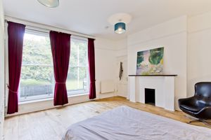 Master Bedroom pic2- click for photo gallery